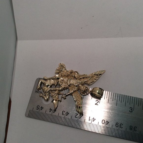 10k Gold Saint Michael Archangel and Devil Pendant 10.5gr - Picture 8 of 8